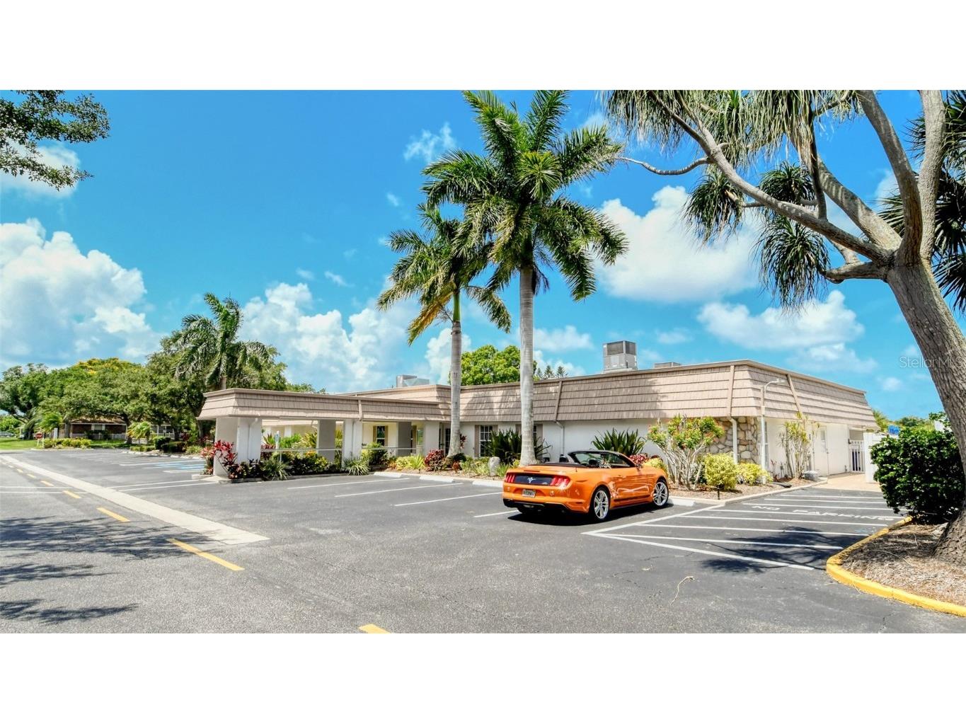 2016 Riverbluff Parkway #V328 Sarasota FL 34231 A4669222 image66