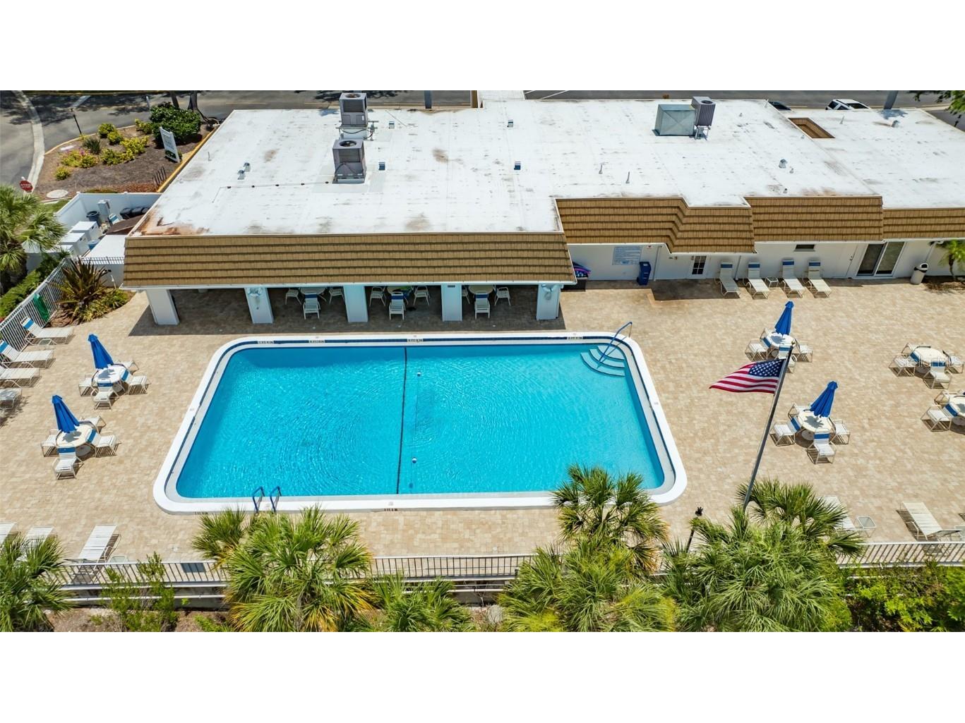 2016 Riverbluff Parkway #V328 Sarasota FL 34231 A4669222 image73