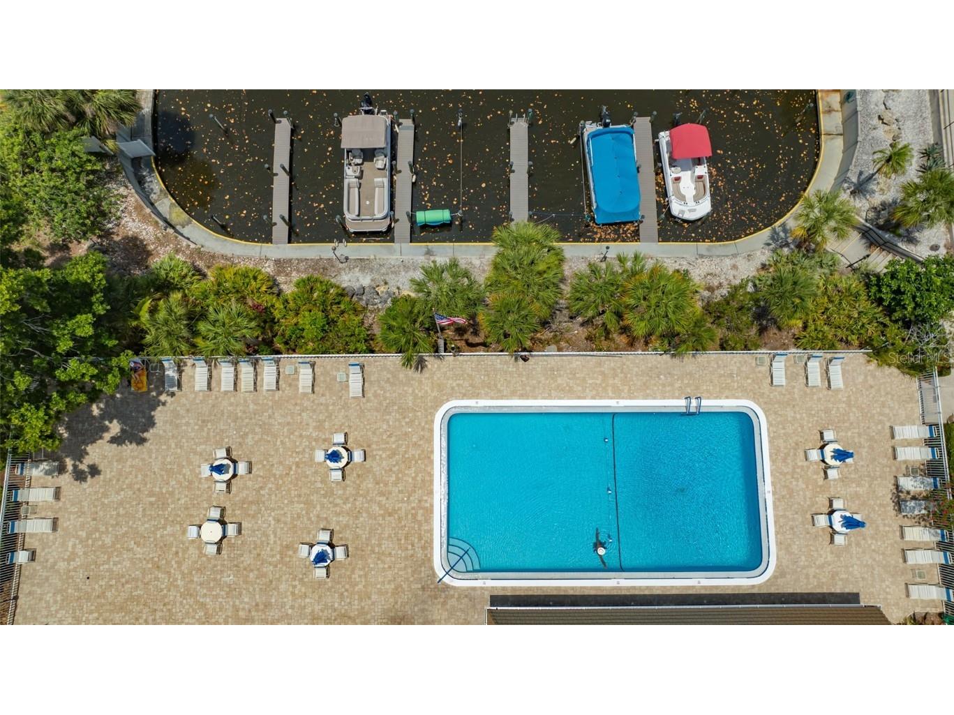 2016 Riverbluff Parkway #V328 Sarasota FL 34231 A4669222 image75