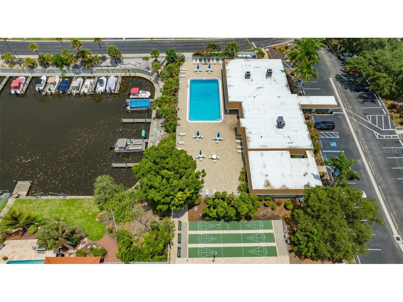 2016 Riverbluff Parkway #V328 Sarasota FL 34231 A4669222 image82