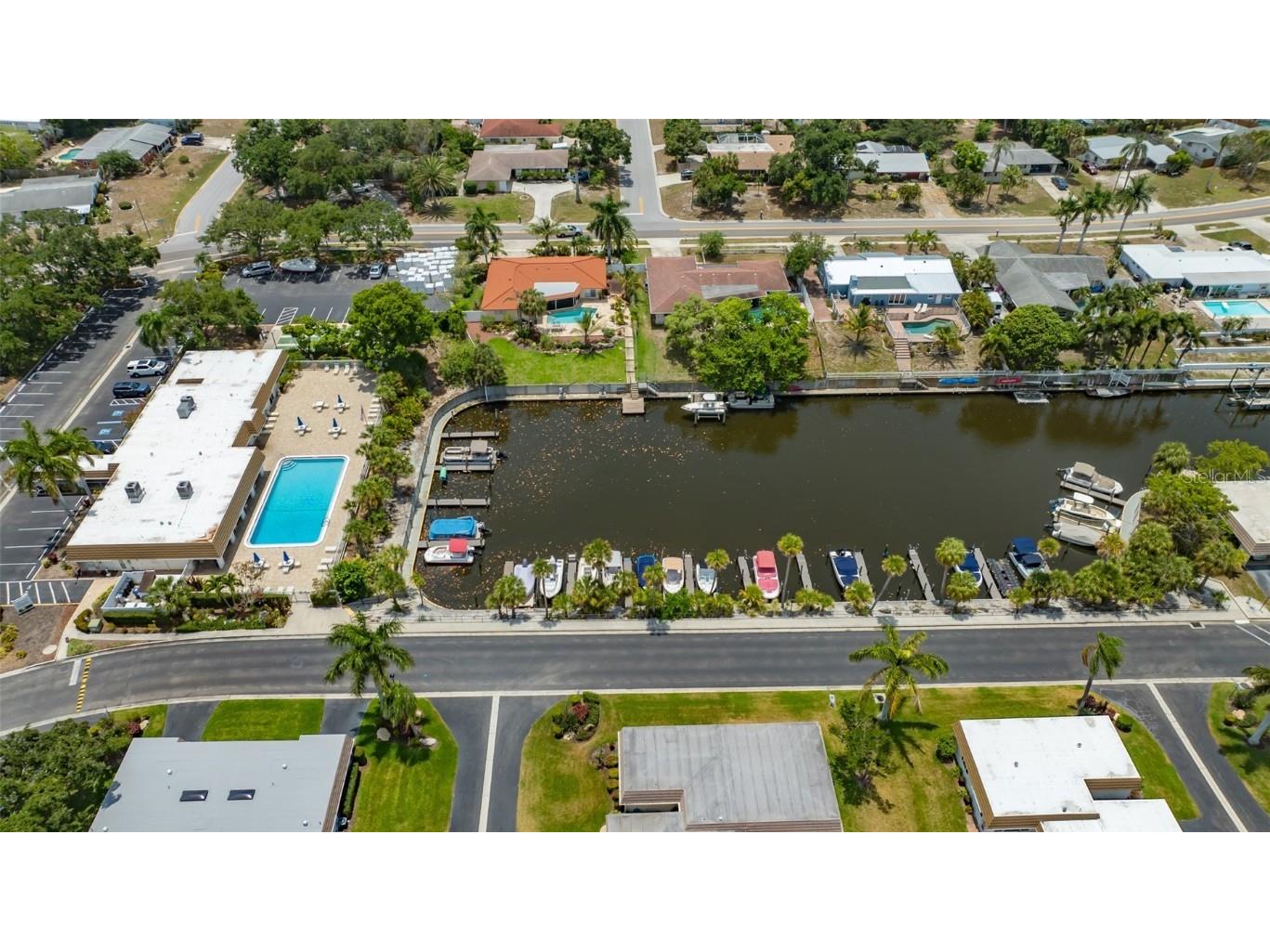 2016 Riverbluff Parkway #V328 Sarasota FL 34231 A4669222 image83