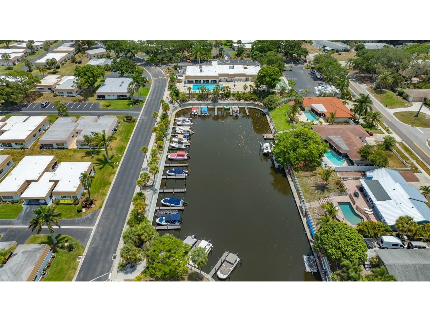 2016 Riverbluff Parkway #V328 Sarasota FL 34231 A4669222 image84