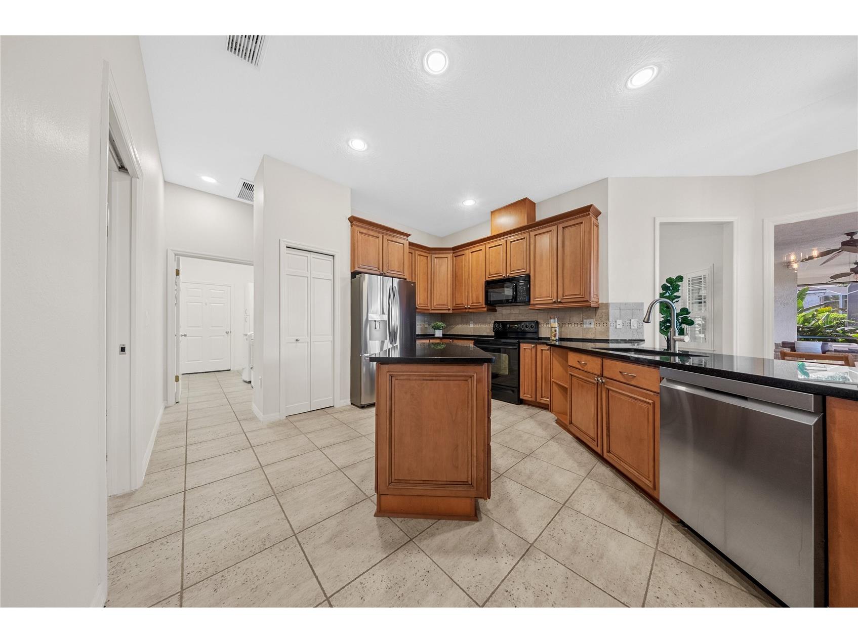 2016 Whitfield Lane Orlando FL 32835 O6408402 image47