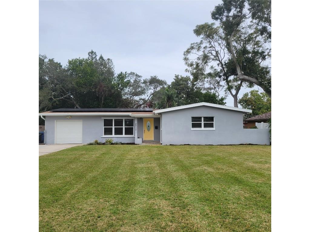 2017 Almeria Way S Saint Petersburg FL 33712 T3492407 image1