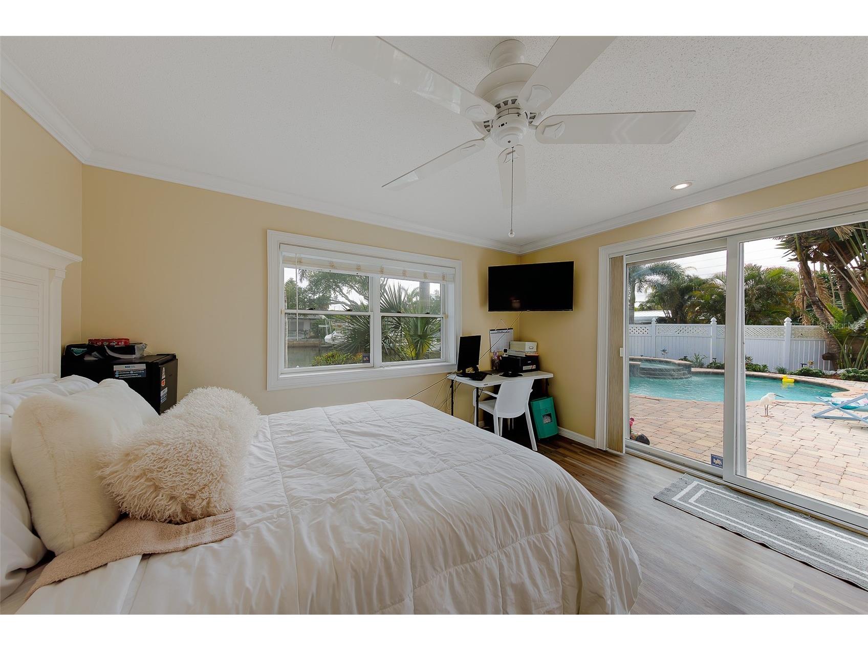 2017 Cove Drive Largo FL 33774 - MCKAY CREEK TB8490658 image25