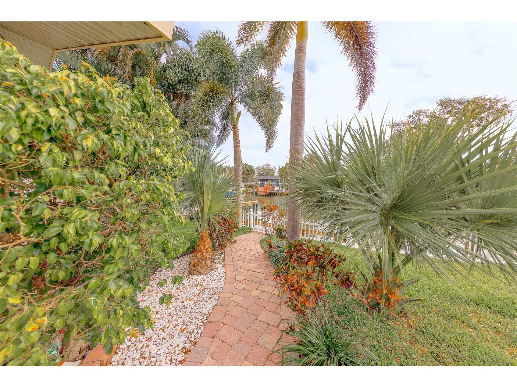 2017 Cove Drive Largo FL 33774 - MCKAY CREEK TB8490658 image38