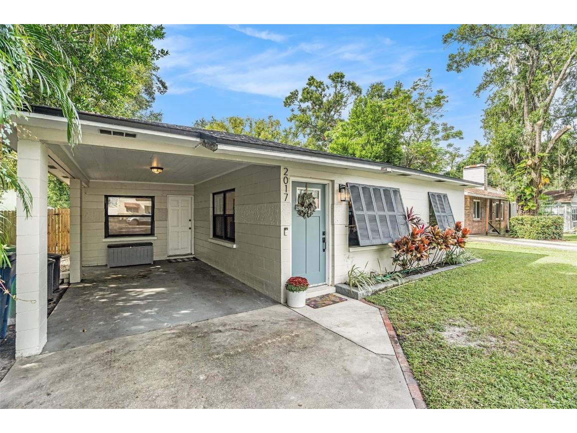 2017 E Henry Avenue Tampa FL 33610 TB8430296 image1