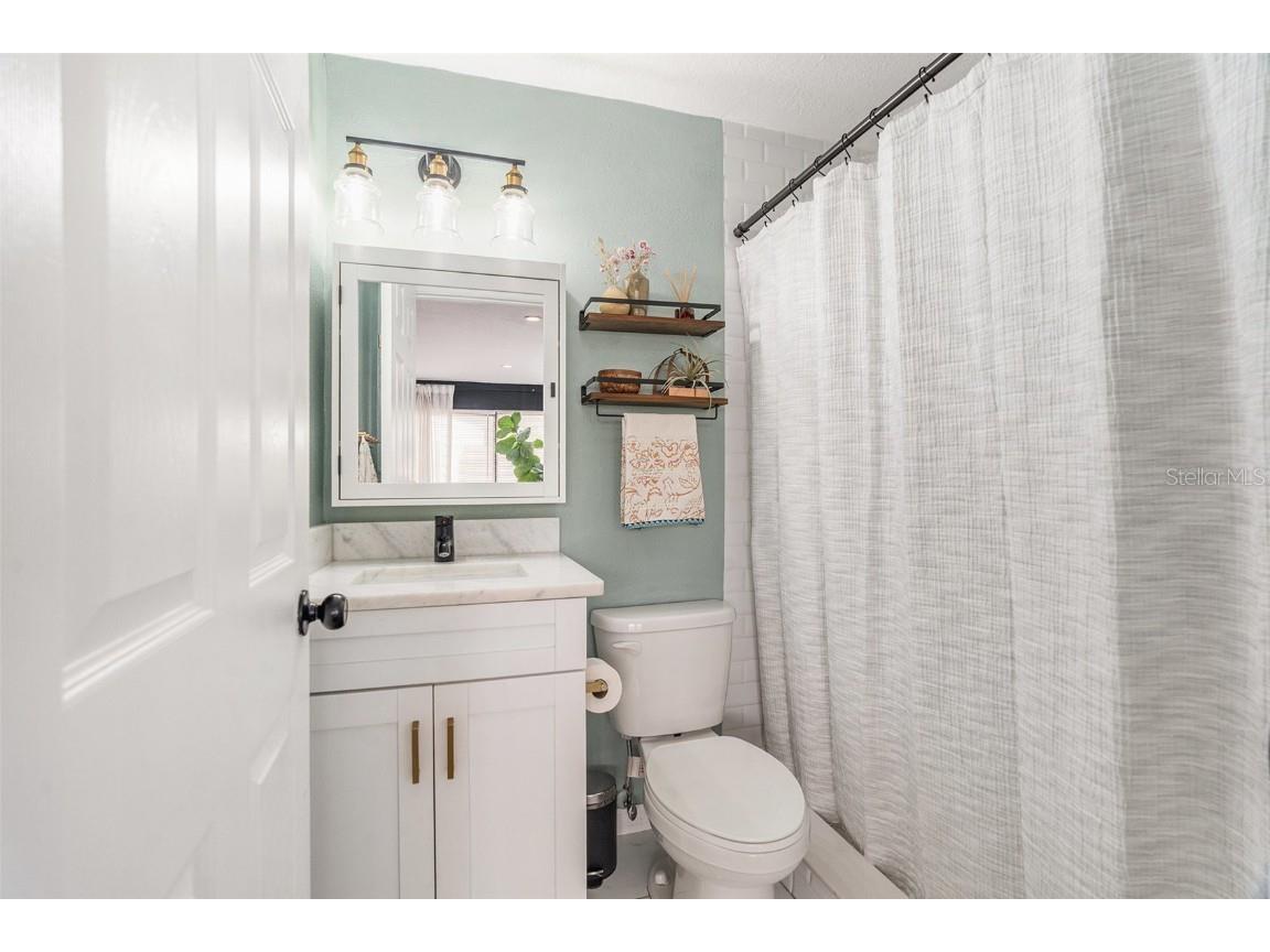 2017 E Henry Avenue Tampa FL 33610 TB8430296 image12