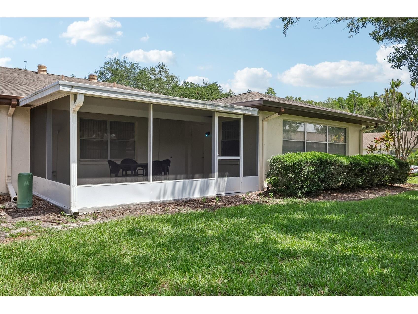 2017 Hampstead Circle Sun City Center FL 33573 TB8520282 image32