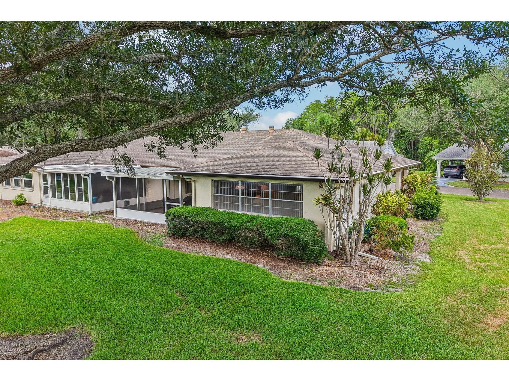 2017 Hampstead Circle Sun City Center FL 33573 TB8520282 image37