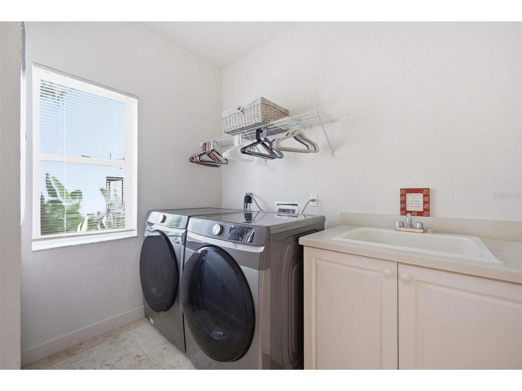 2017 Harbour Watch Circle Tarpon Springs FL 34689 W7884748 image33