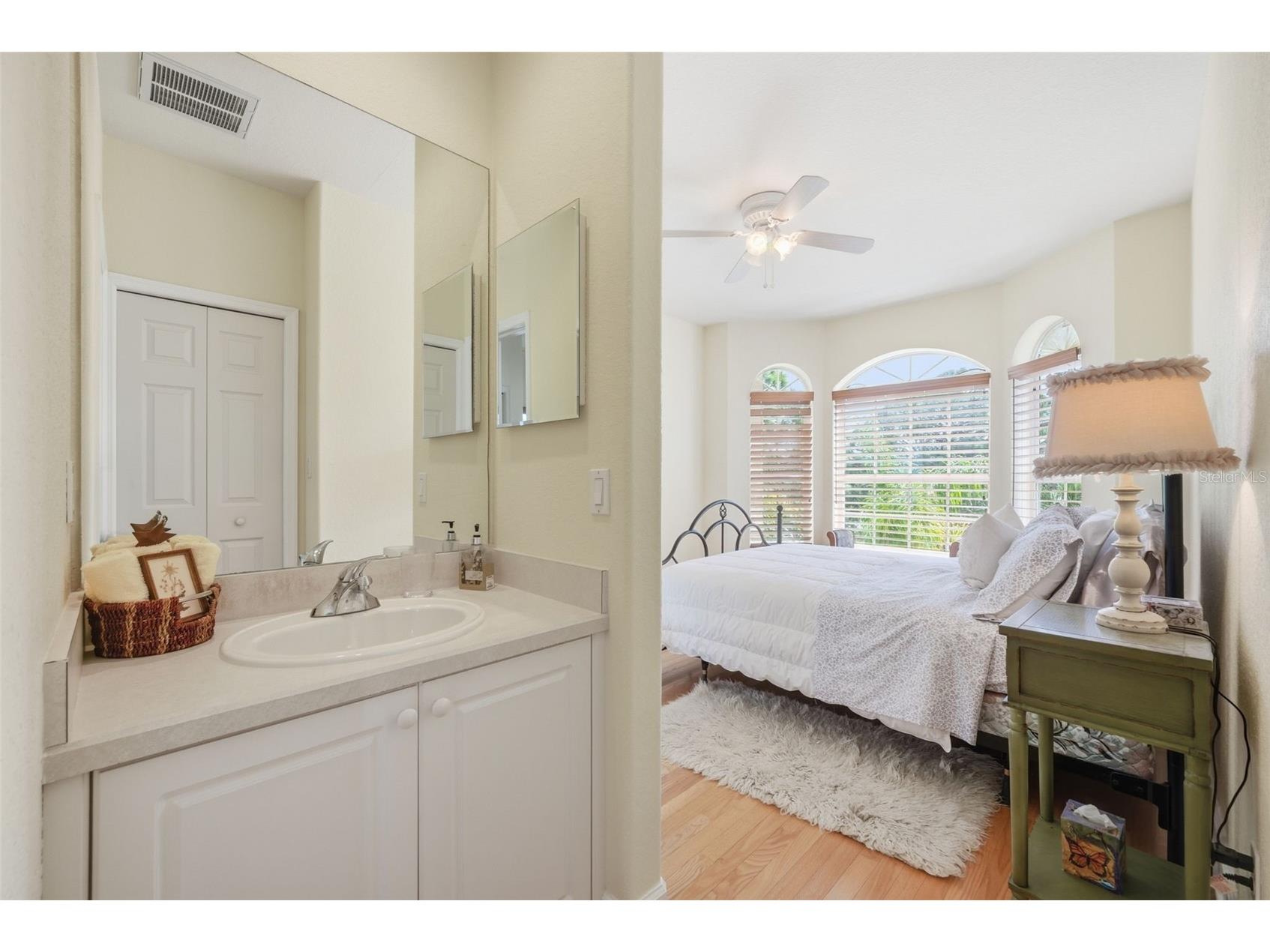 2017 Harbour Watch Circle Tarpon Springs FL 34689 W7884748 image47