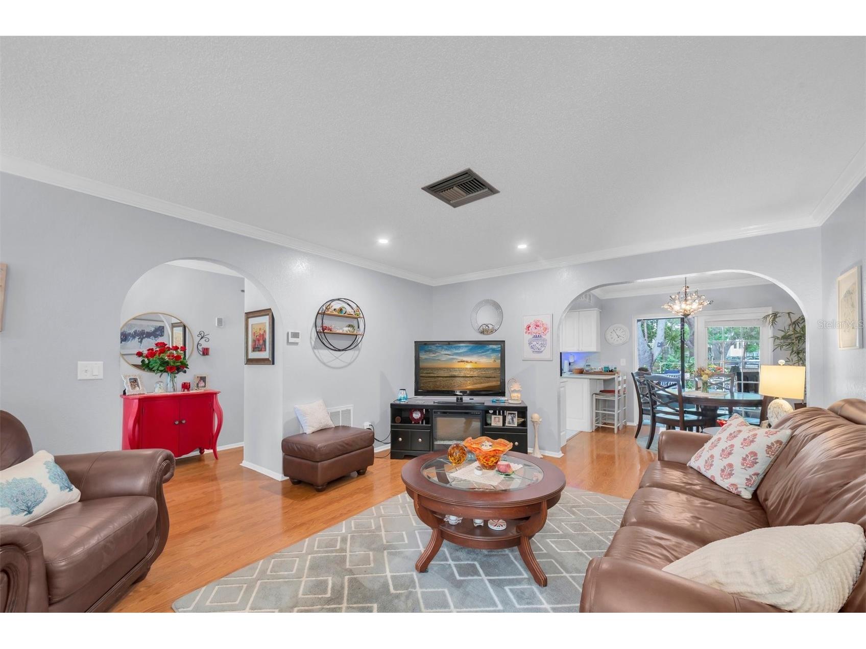 2017 Kamensky Road Clearwater FL 33763 TB8504426 image4