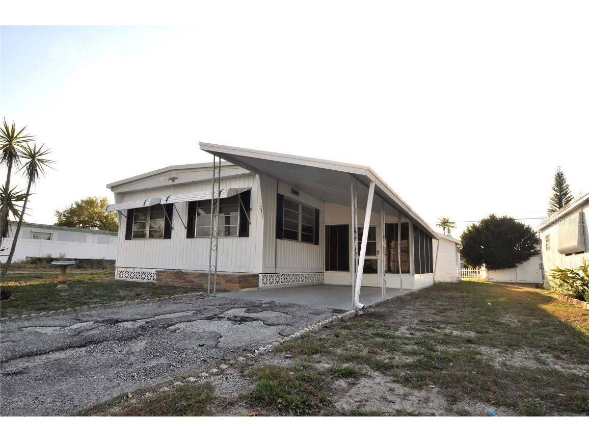 2017 Kepner Drive Holiday FL 34691 W7852935 image1