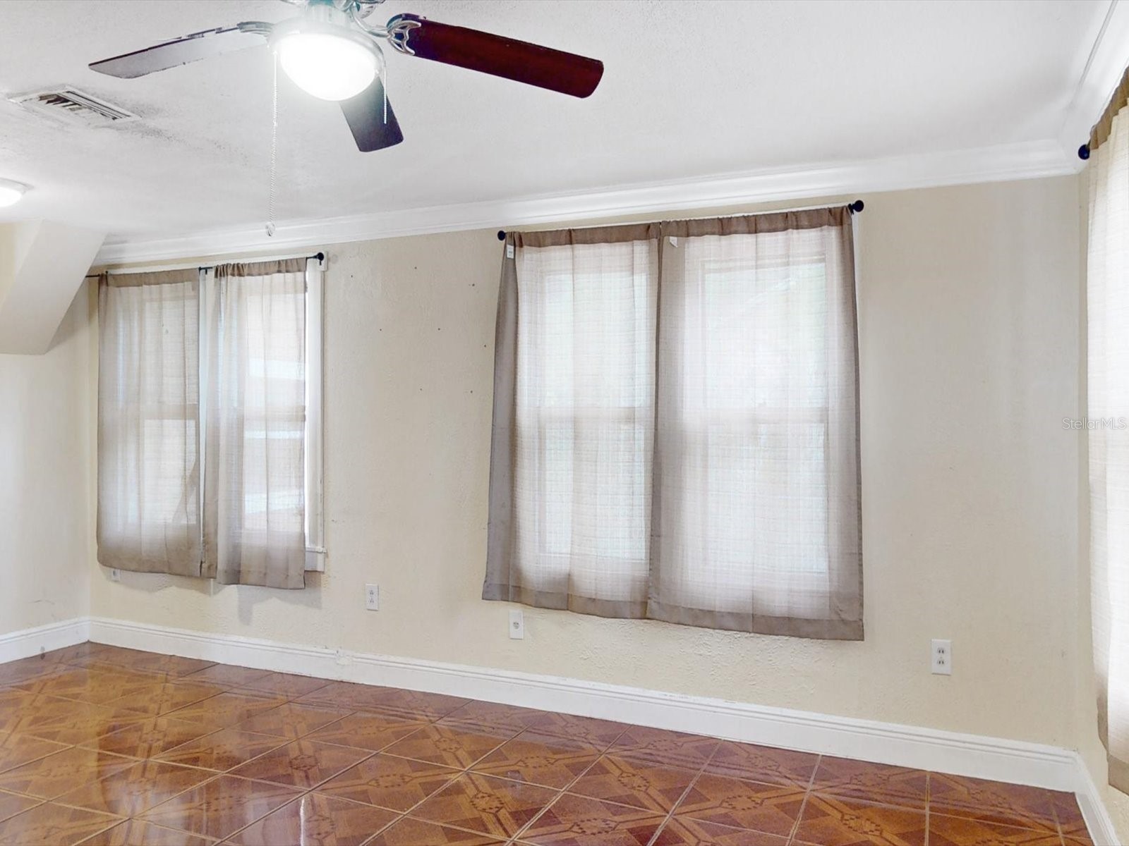 2017 Miller Boulevard Fruitland Park FL 34731 S5146285 image4