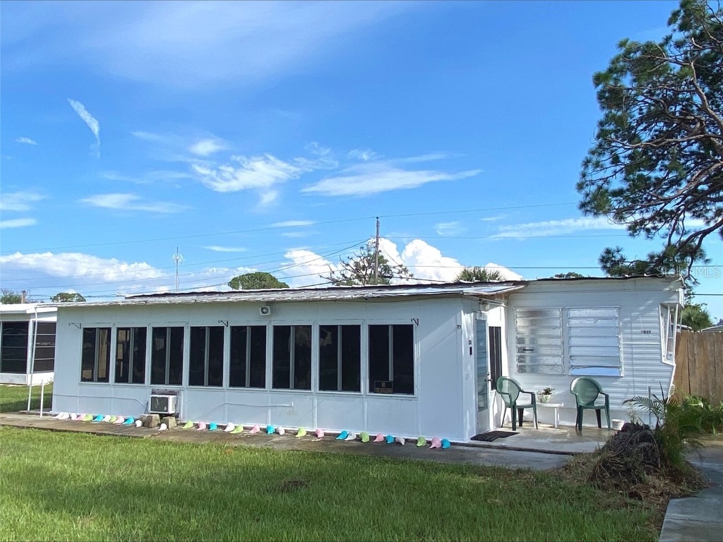 2017 Rose Avenue Englewood FL 34224 C7480870 image1