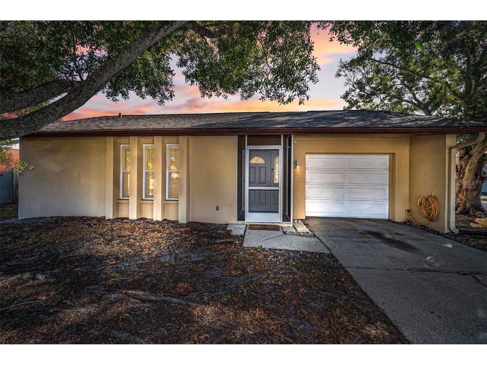 2017 Santiago Way S Clearwater FL 33763 TB8453804 image1