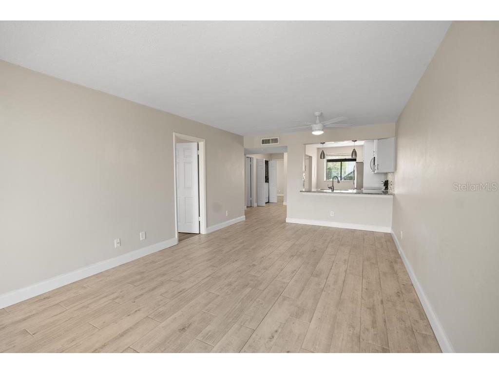 2017 Skimmer Court W #416 Clearwater FL 33762 TB8370259 image10