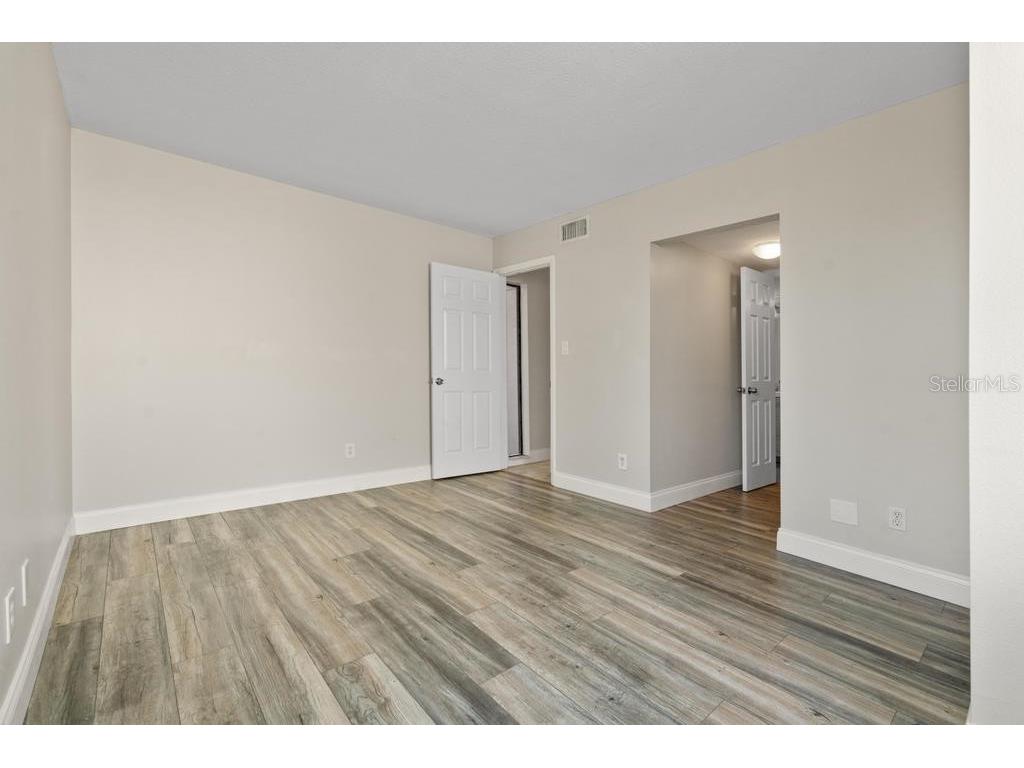 2017 Skimmer Court W #416 Clearwater FL 33762 TB8370259 image20