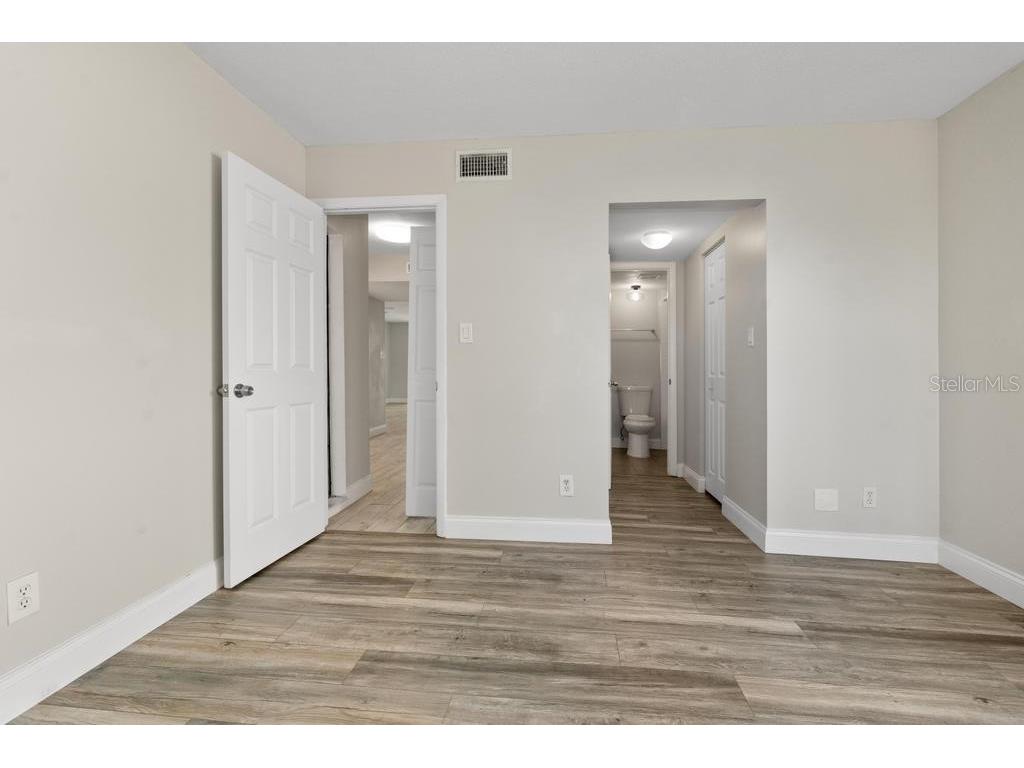 2017 Skimmer Court W #416 Clearwater FL 33762 TB8370259 image21