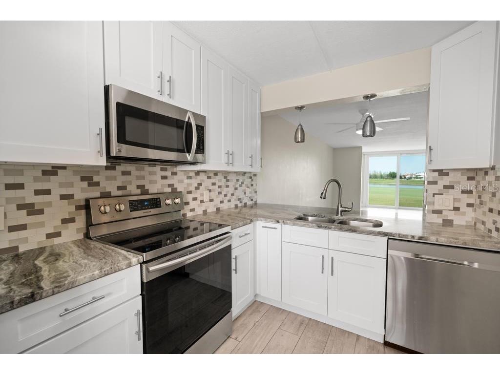 2017 Skimmer Court W #416 Clearwater FL 33762 TB8370259 image6