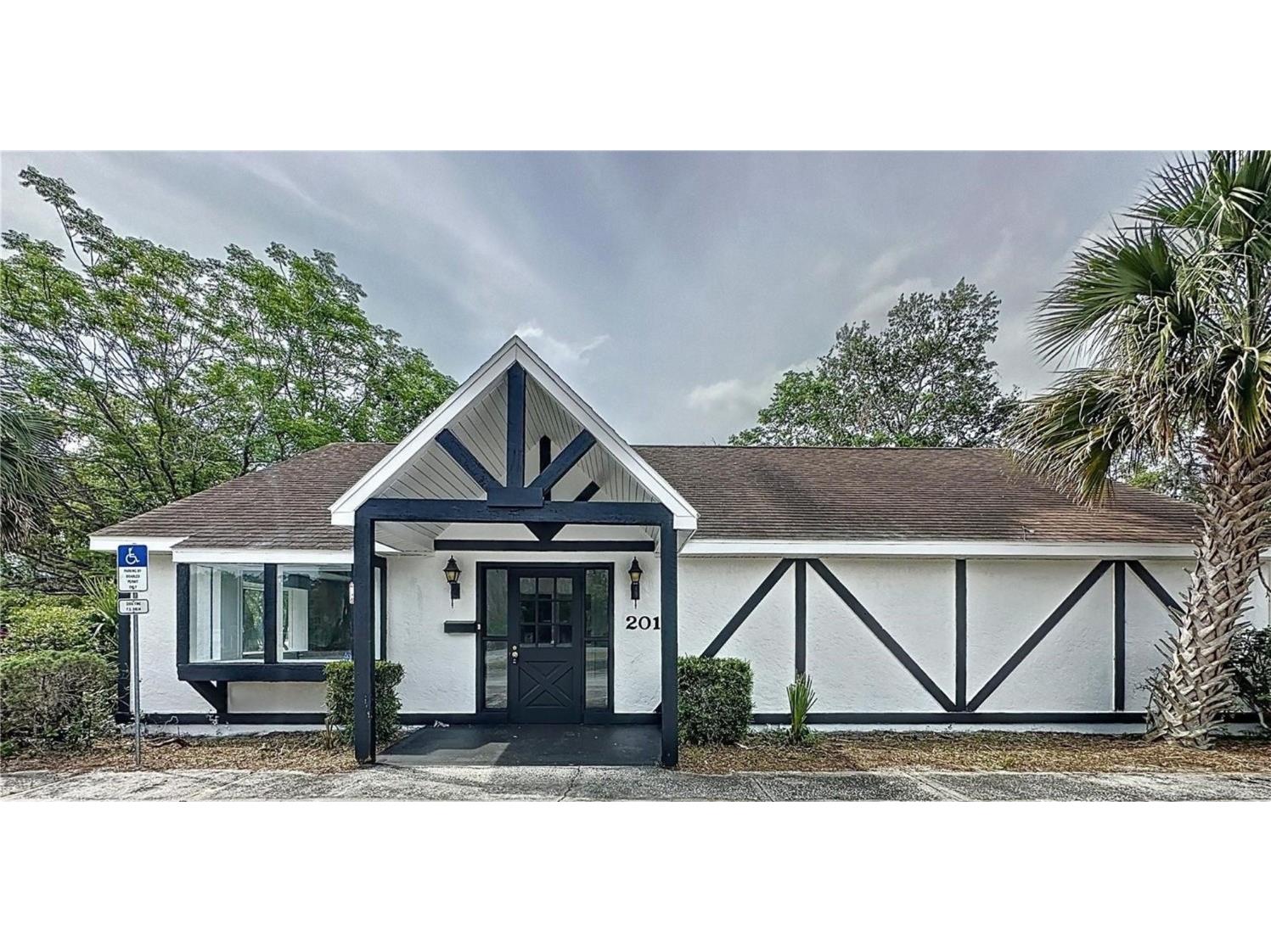 2017 W Main Street Leesburg FL 34748 S5125792 image1