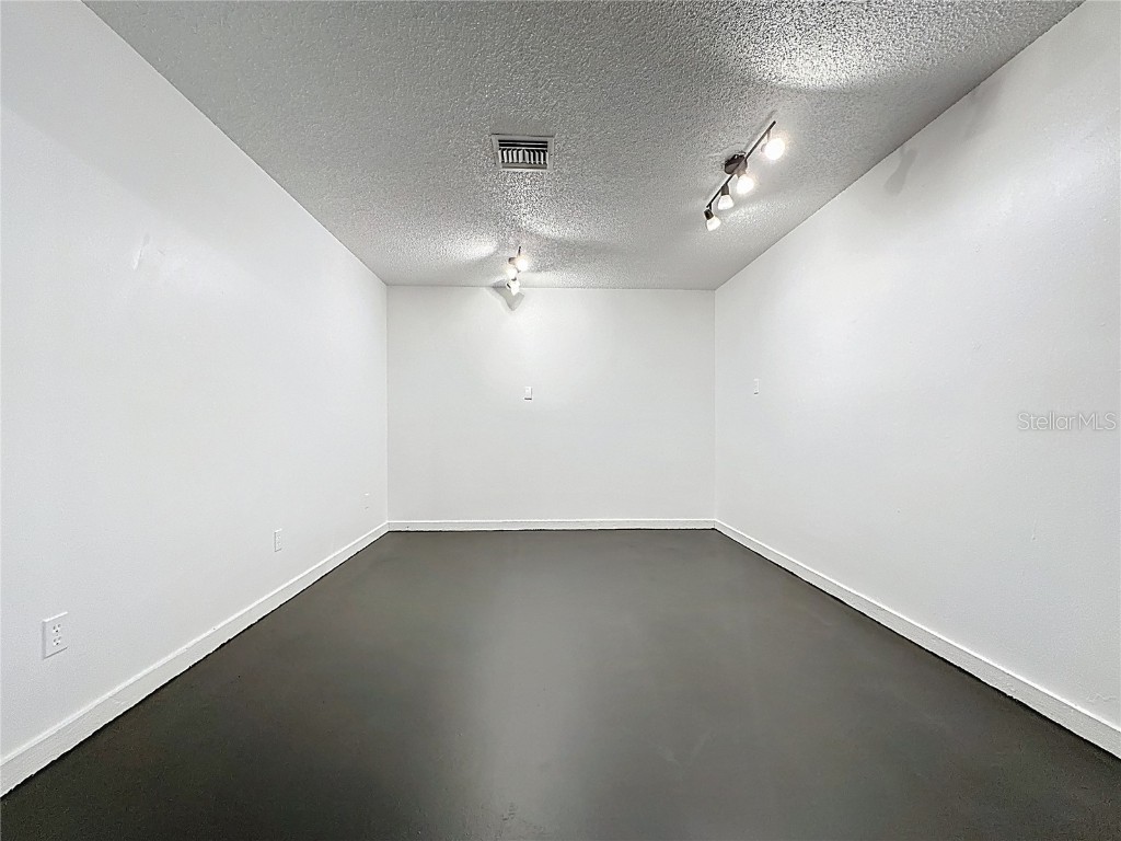 2017 W Main Street Leesburg FL 34748 S5125792 image10