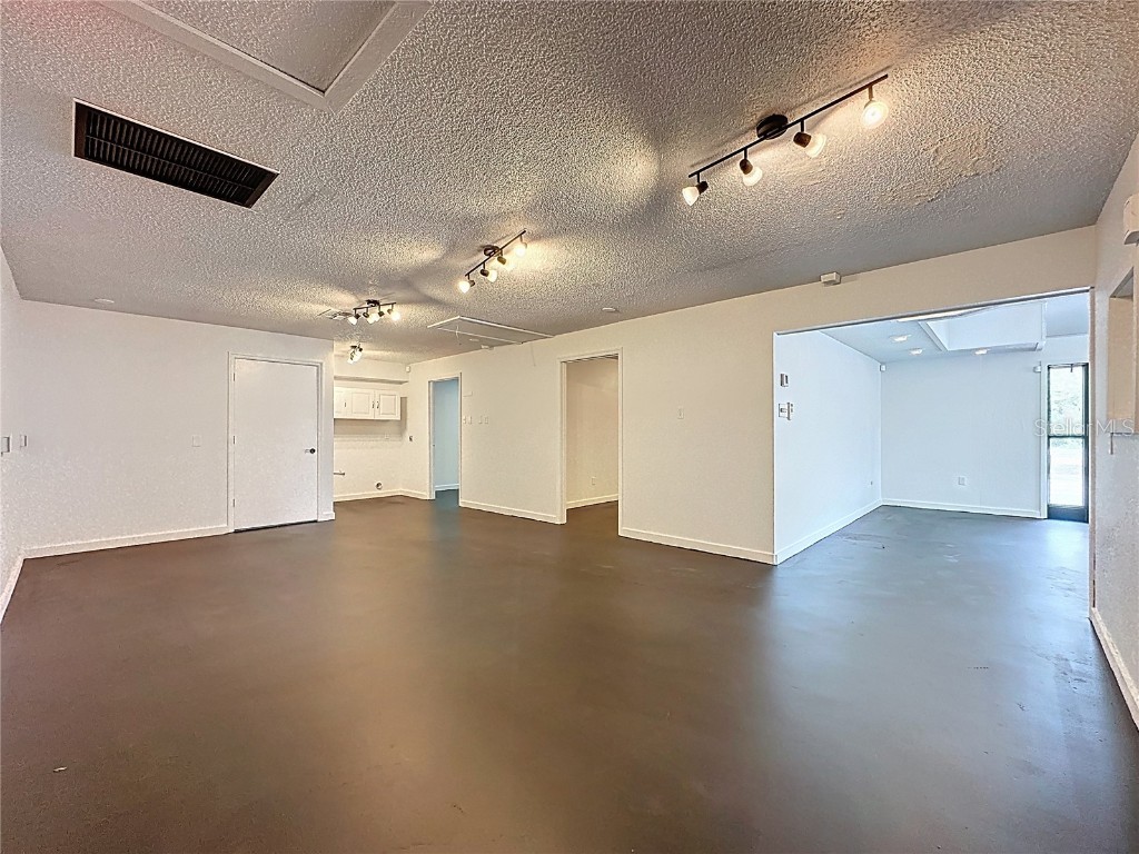 2017 W Main Street Leesburg FL 34748 S5125792 image12