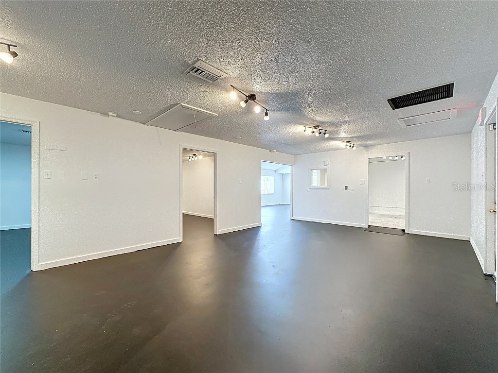 2017 W Main Street Leesburg FL 34748 S5125792 image13