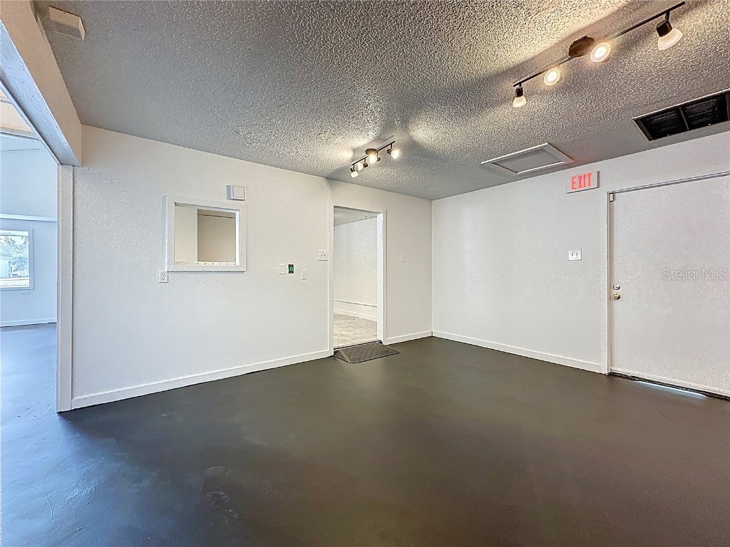 2017 W Main Street Leesburg FL 34748 S5125792 image15