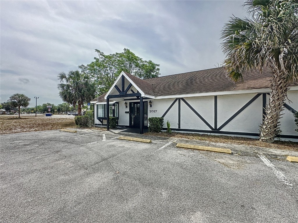 2017 W Main Street Leesburg FL 34748 S5125792 image4