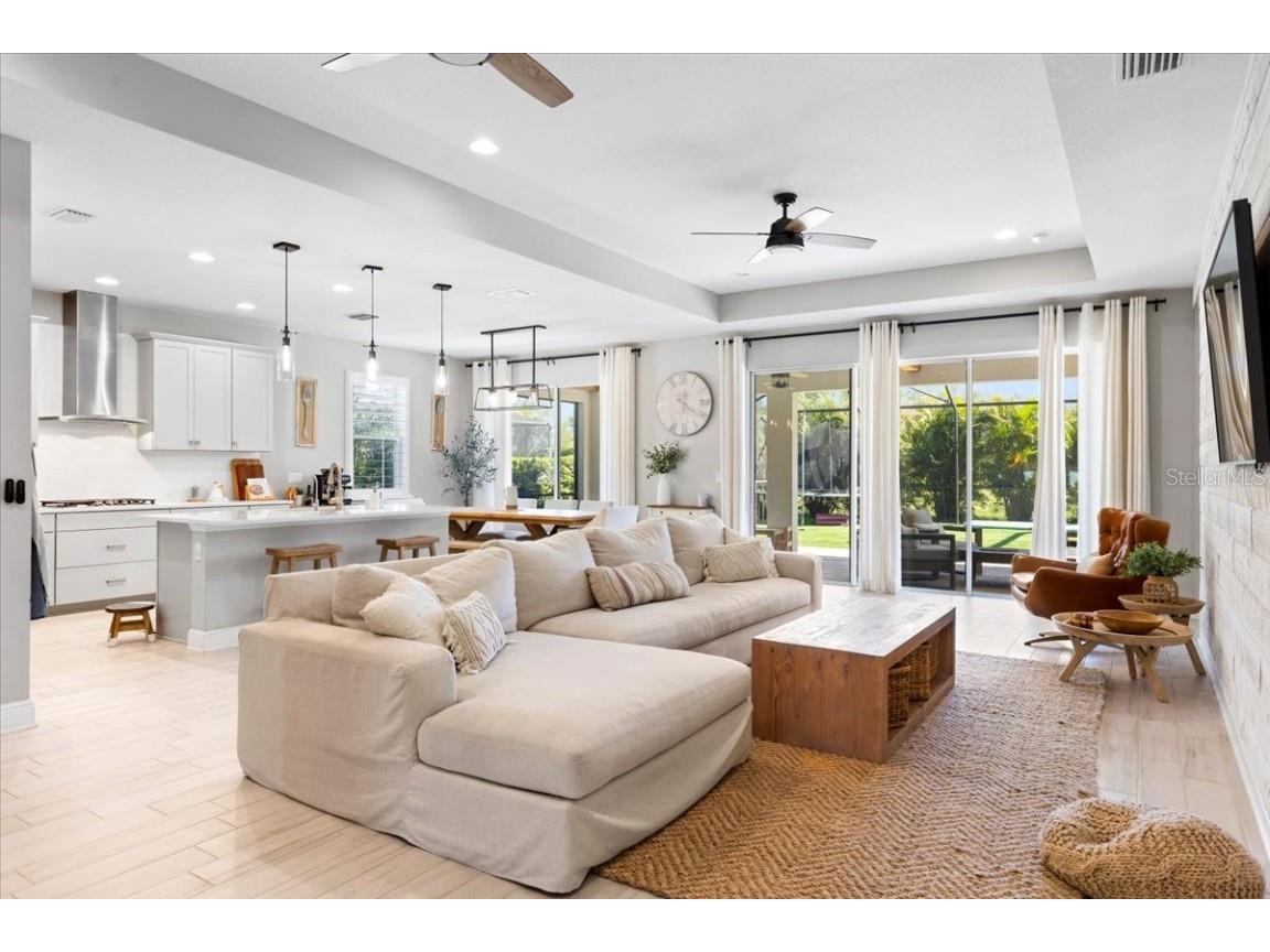 2017 Woodleaf Hammock Court Bradenton FL 34211 A4673887 image22