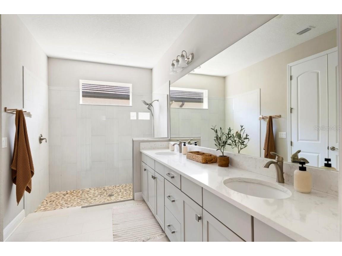 2017 Woodleaf Hammock Court Bradenton FL 34211 A4673887 image34