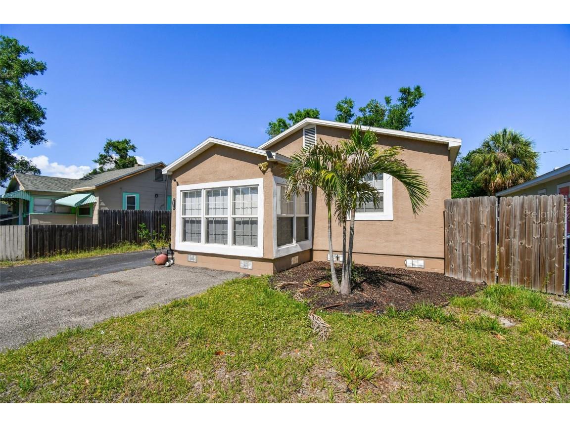 2018 21st Street S Saint Petersburg FL 33712 TB8385045 image1