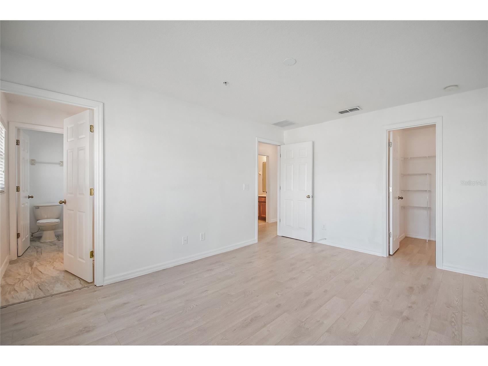 2018 Cypress Bay Boulevard Kissimmee FL 34743 O6373358 image15