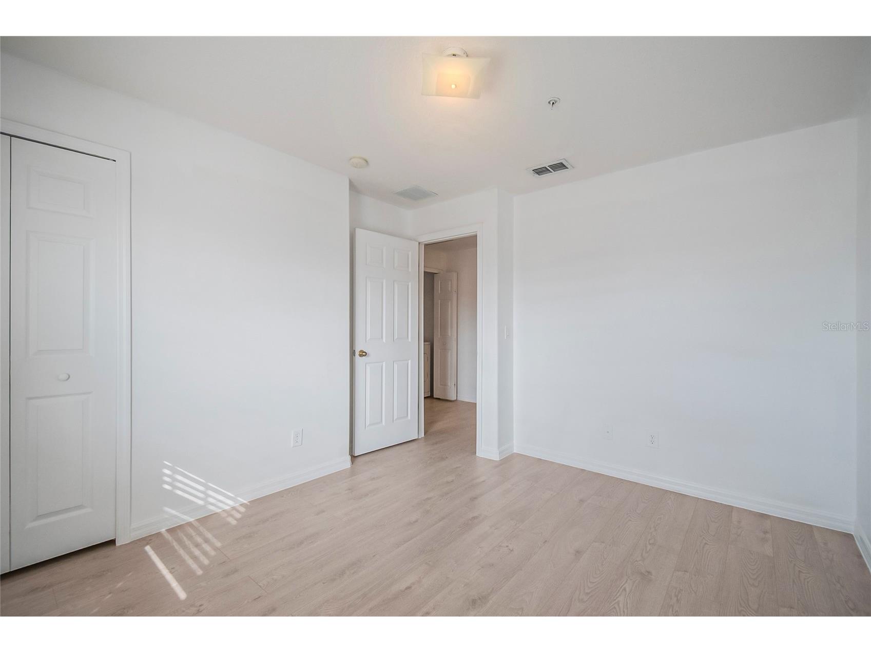 2018 Cypress Bay Boulevard Kissimmee FL 34743 O6373358 image24