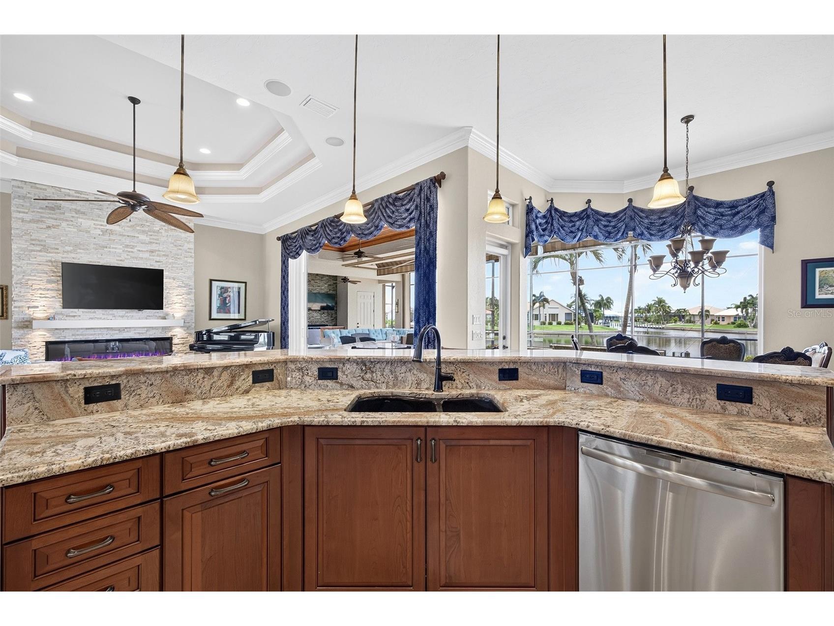 2018 Deborah Drive Punta Gorda FL 33950 C7528353 image30
