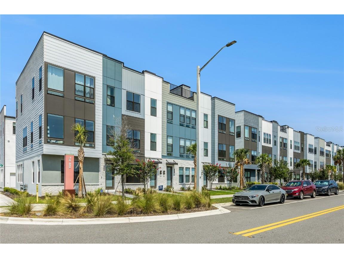 2018 Packing District Way Orlando FL 32804 O6318548 image1