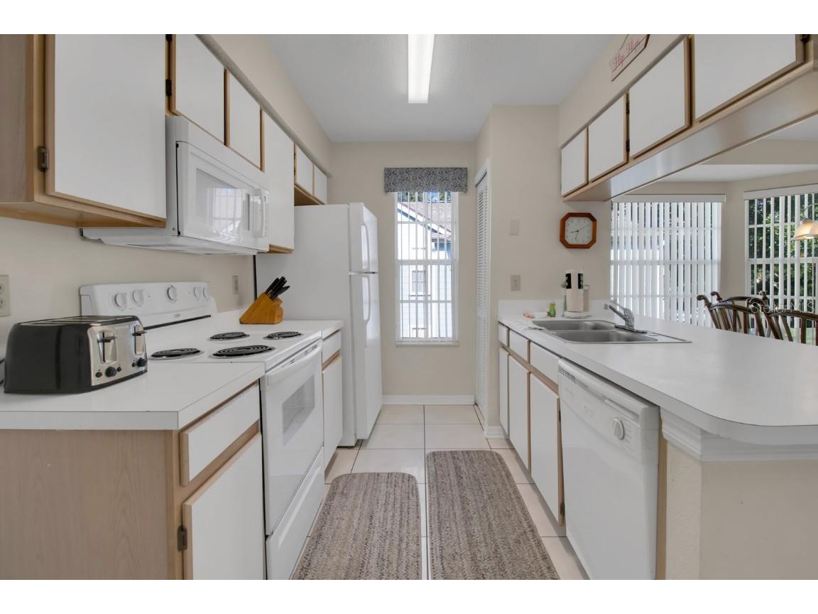 2018 Royal Bay Boulevard #108 Kissimmee FL 34746 S5124853 image8