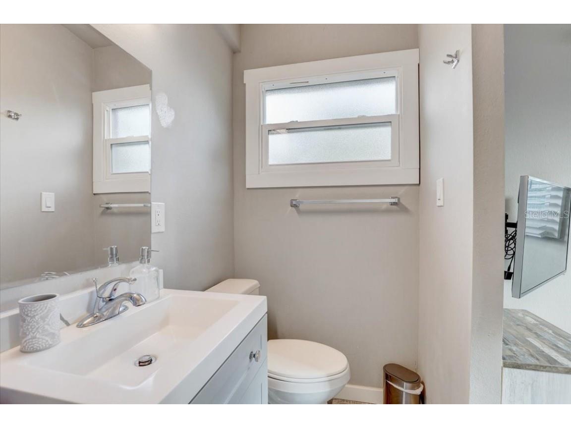 2018 Windsor Way Tampa FL 33619 TB8407698 image14