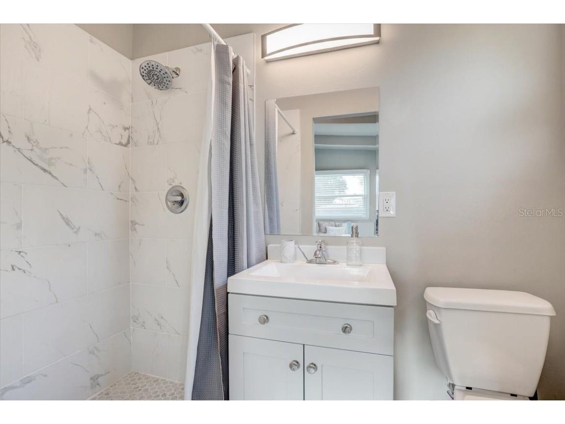 2018 Windsor Way Tampa FL 33619 TB8407698 image15