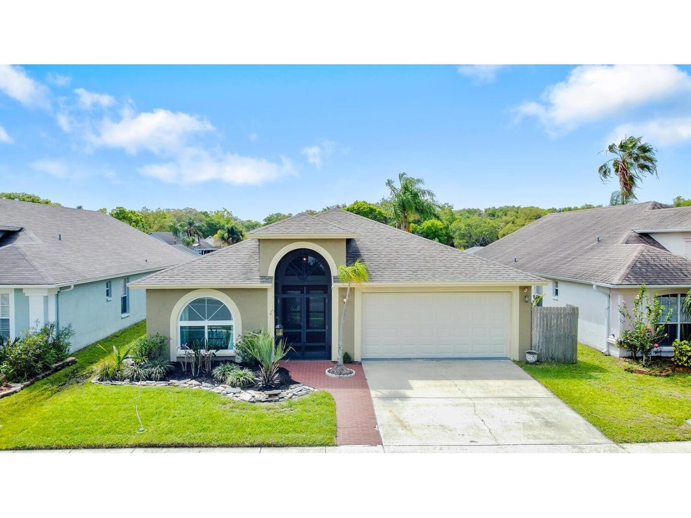 2019 Avalon Cove Ct. Brandon FL 33511 T3360380 image1