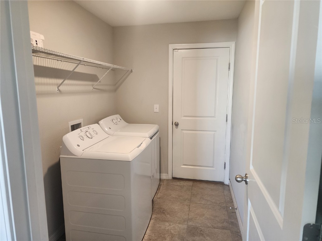 2019 Broad Winged Hawk Drive Ruskin FL 33570 TB8433479 image4