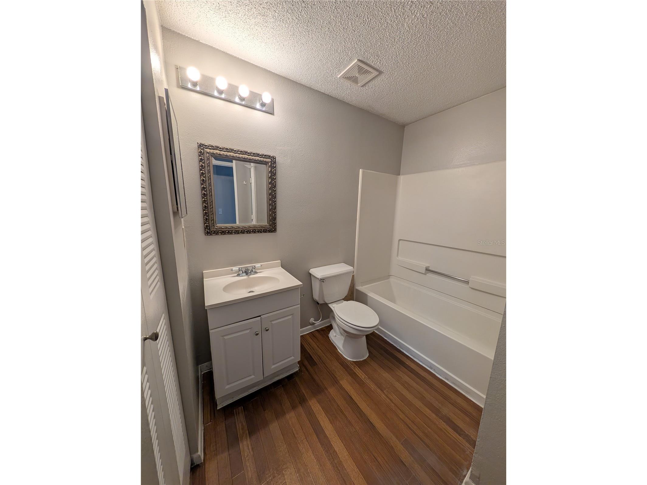 2019 Dixie Belle Drive #2019D Orlando FL 32812 S5152316 image17