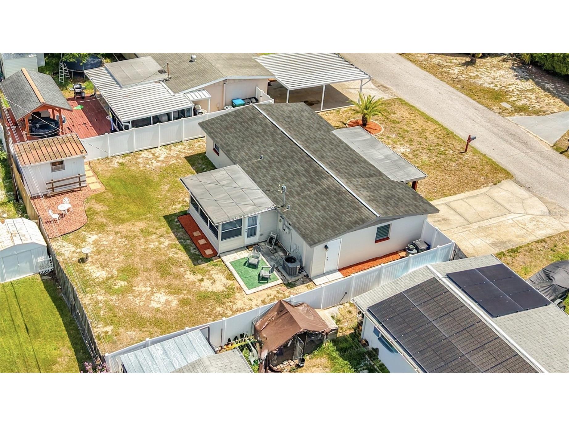 2019 Hess Drive Holiday FL 34691 TB8523301 image33