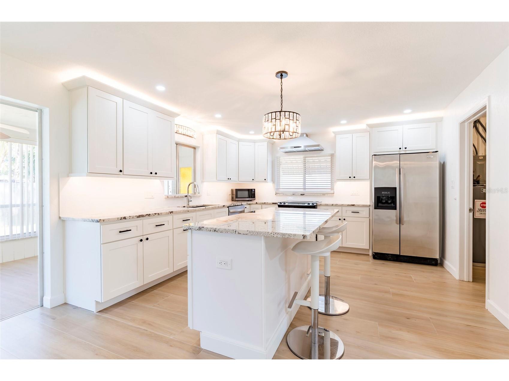 2019 Inner Circle S Saint Petersburg FL 33712 TB8367303 image12