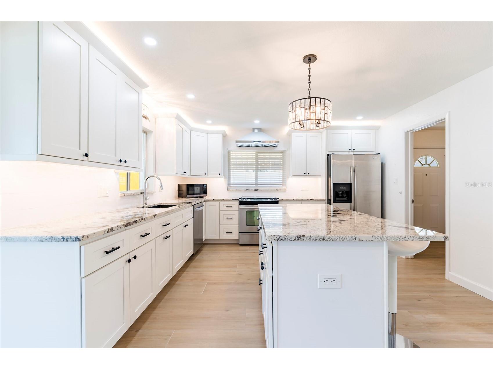 2019 Inner Circle S Saint Petersburg FL 33712 TB8367303 image13