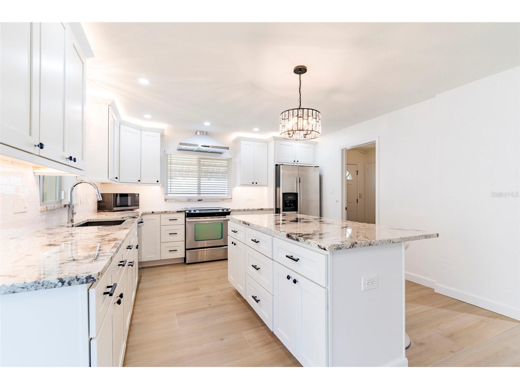 2019 Inner Circle S Saint Petersburg FL 33712 TB8367303 image14