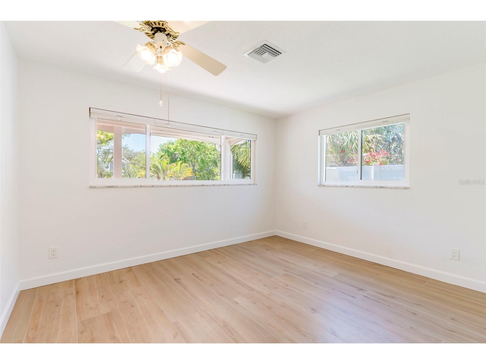 2019 Inner Circle S Saint Petersburg FL 33712 TB8367303 image22