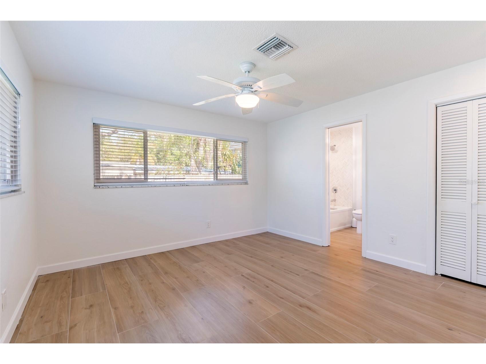 2019 Inner Circle S Saint Petersburg FL 33712 TB8367303 image26